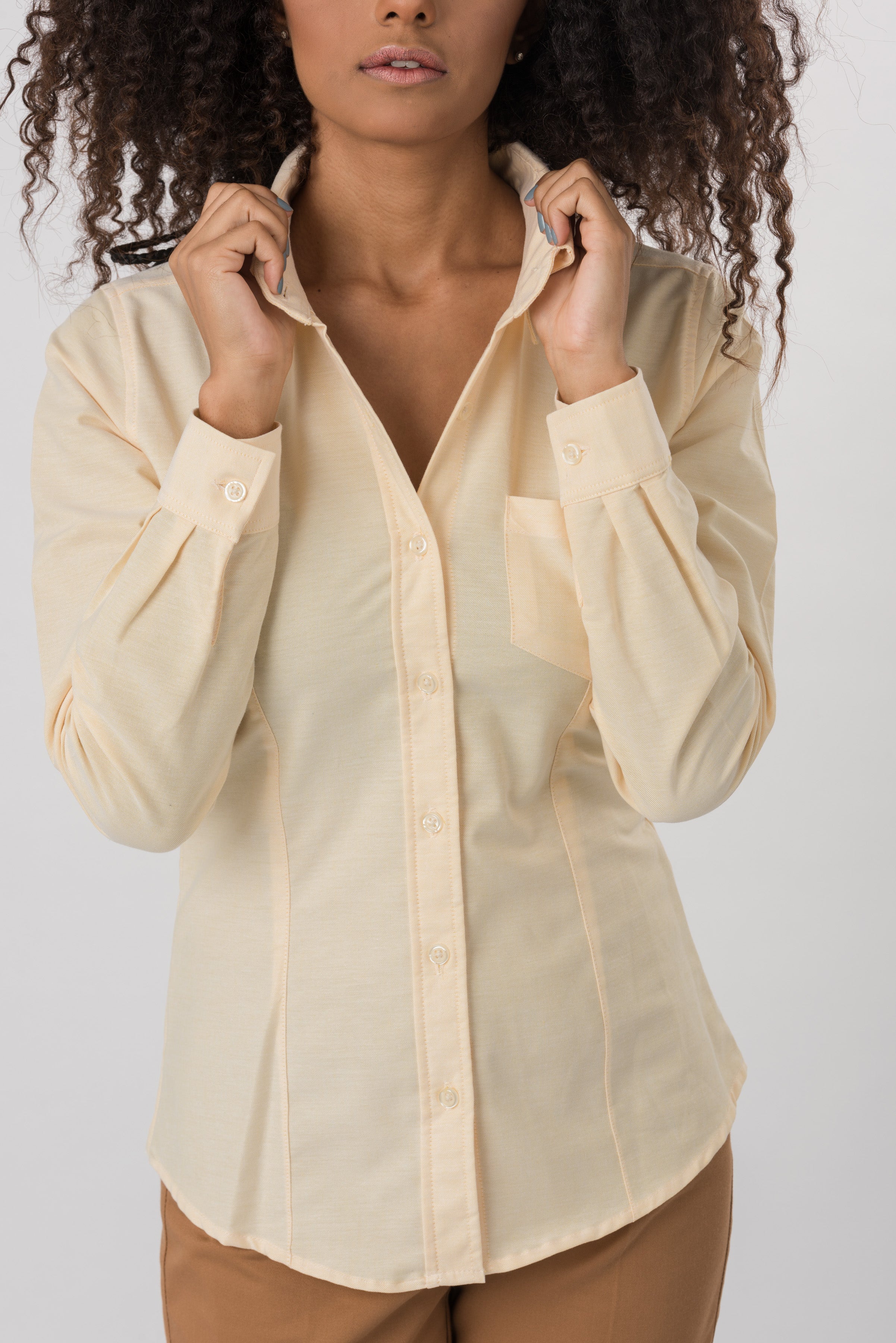 BLUSA OXFORD AMARILLO PAJA MANGA LARGA